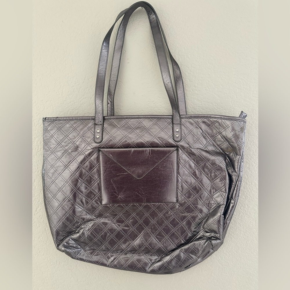 Elegant Silver Tote Bag  Purse